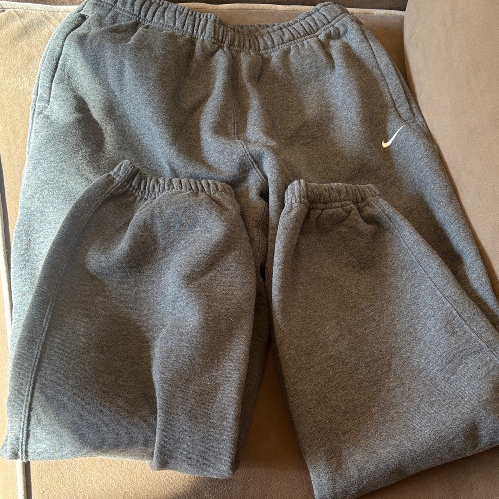 Nike woman’s sweatpants M